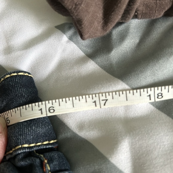 Rocks & Indigo Cropped Jeans  - Size 8 - Picture 13 of 13